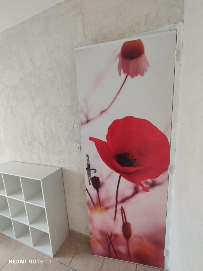 La Tour-dʼAigues Chambre D Hotes En Provence, Au Pied Du Luberon, Les Coquelicots מראה חיצוני תמונה